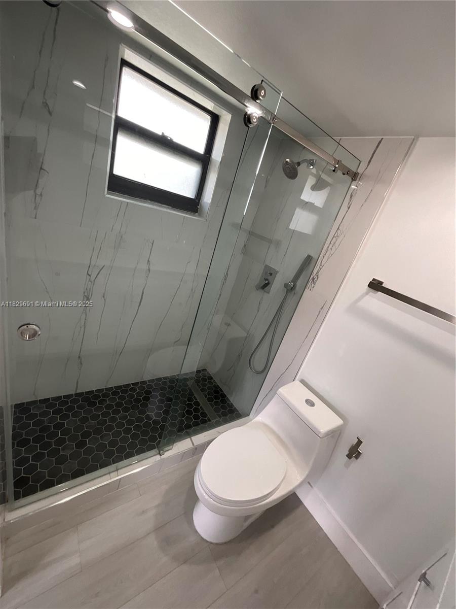 2775 W 62nd St #207, Hialeah, Florida image 6