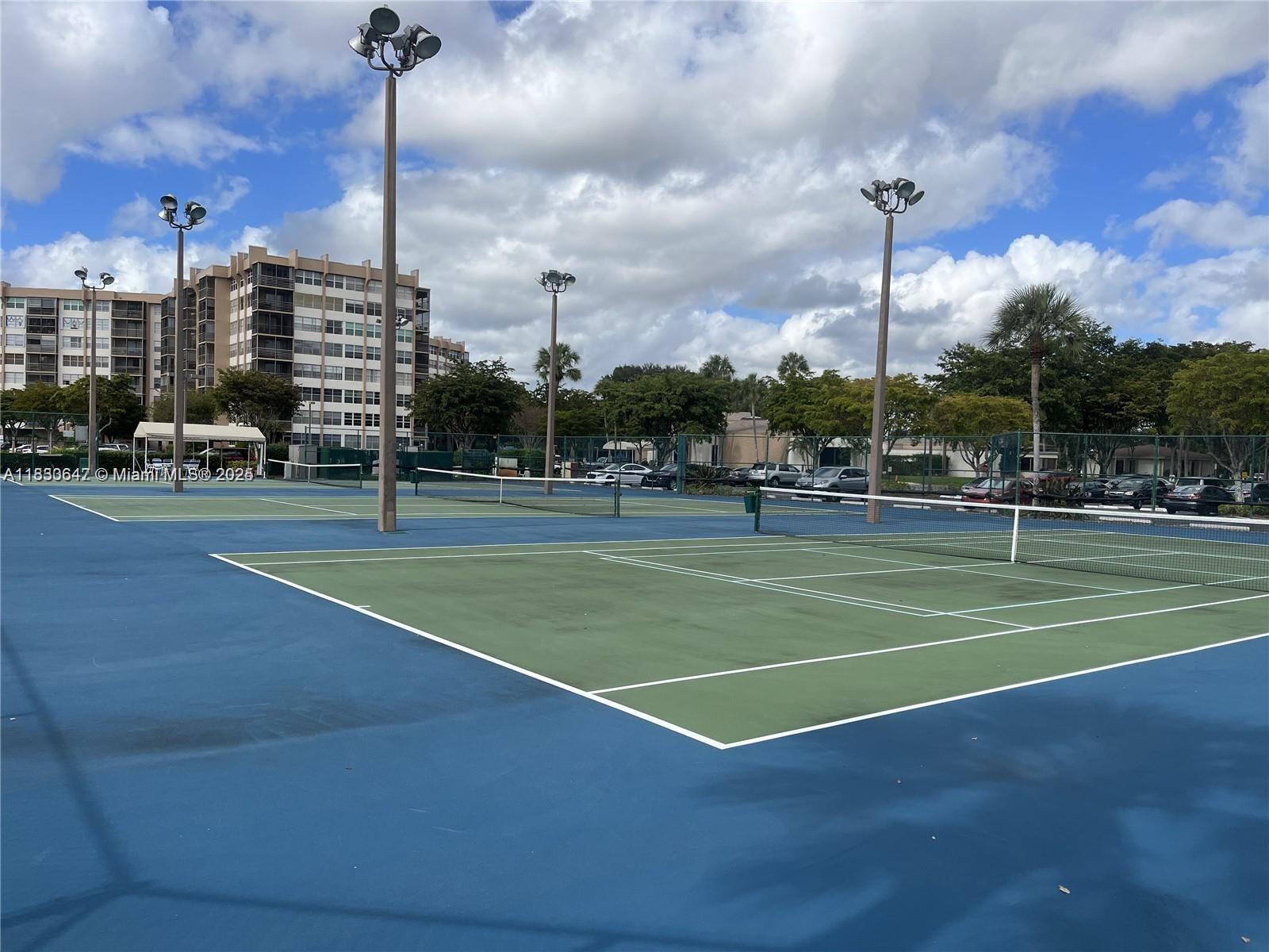 1200 Saint Charles Pl #708, Pembroke Pines, Florida image 15