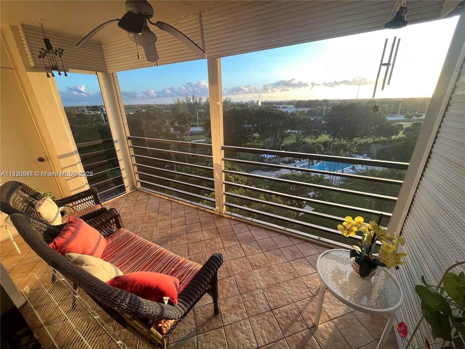 1200 Saint Charles Pl #708, Pembroke Pines, Florida image 8
