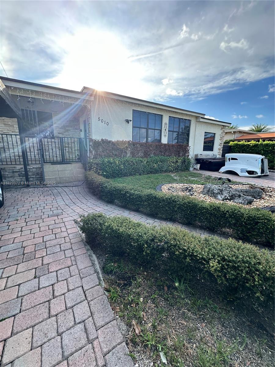 Property photo # 0