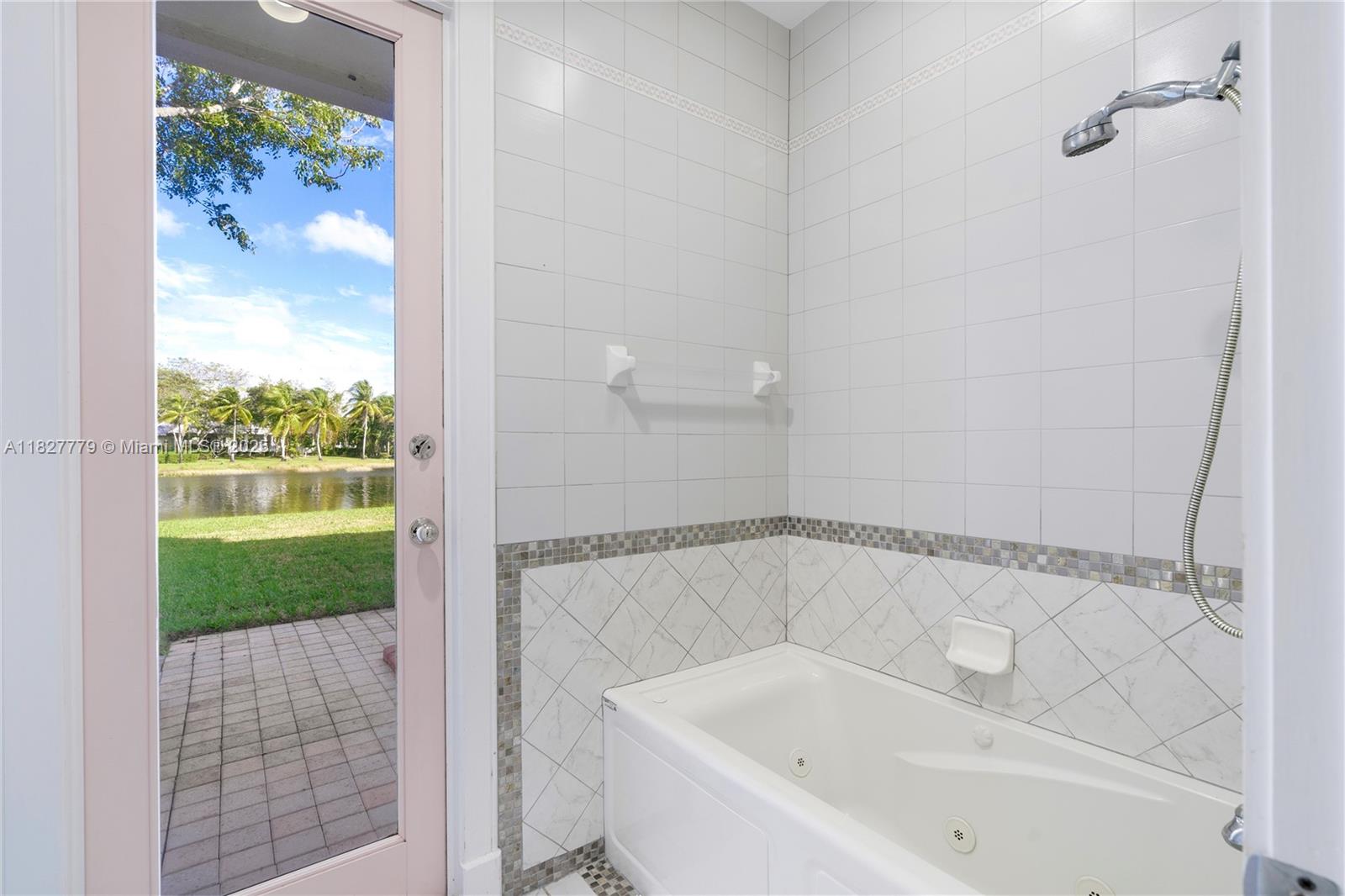 2939 Paddock Ln, Weston, Florida image 45