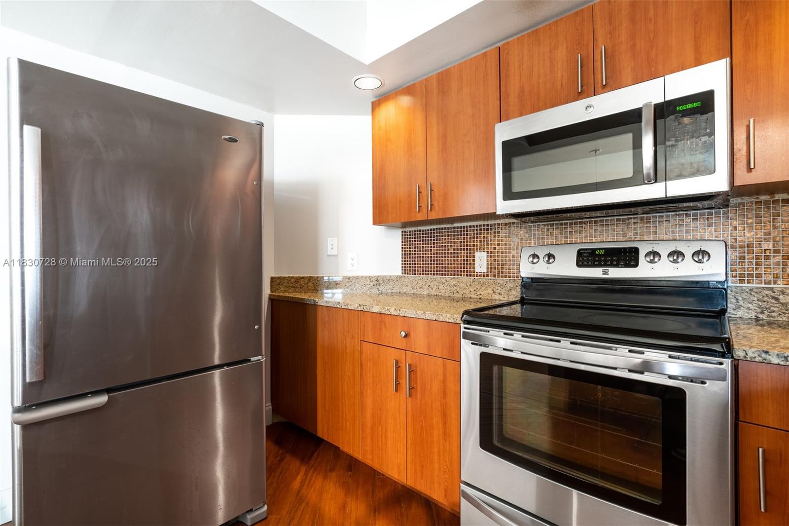 Property photo # 8