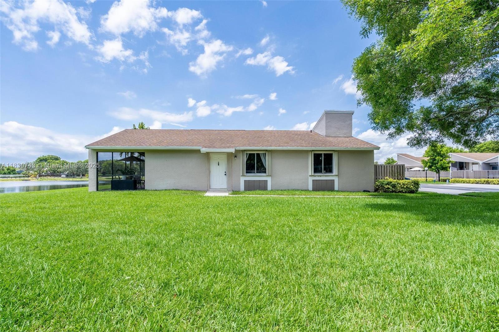 500 S Woodgate Cir #A, Sunrise, Florida image 10