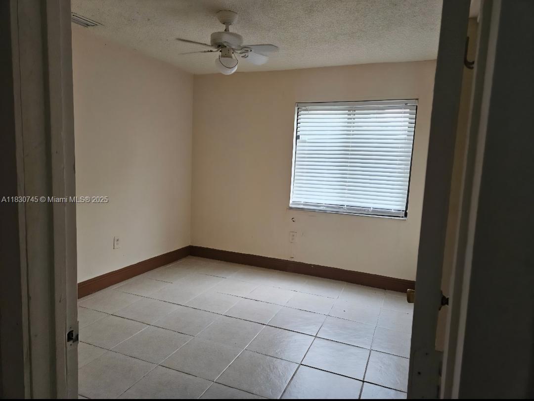 17124 SW 109th Ct, Miami, Florida image 12