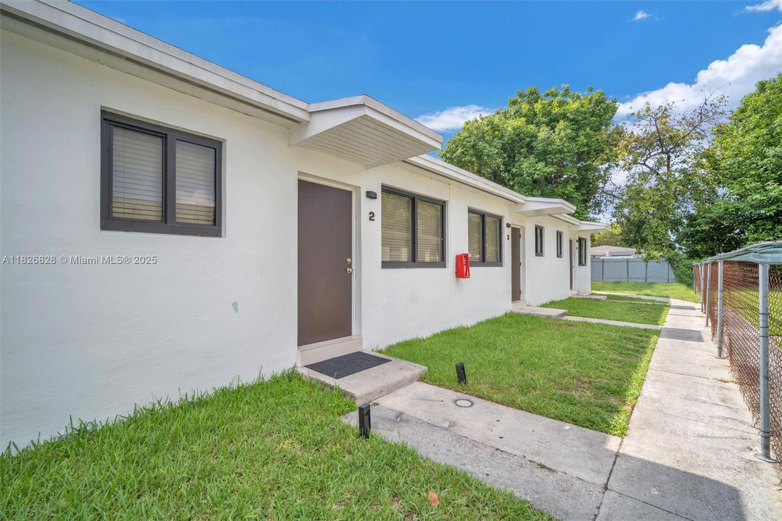 1910 NW 31st St, Miami, Florida image 2