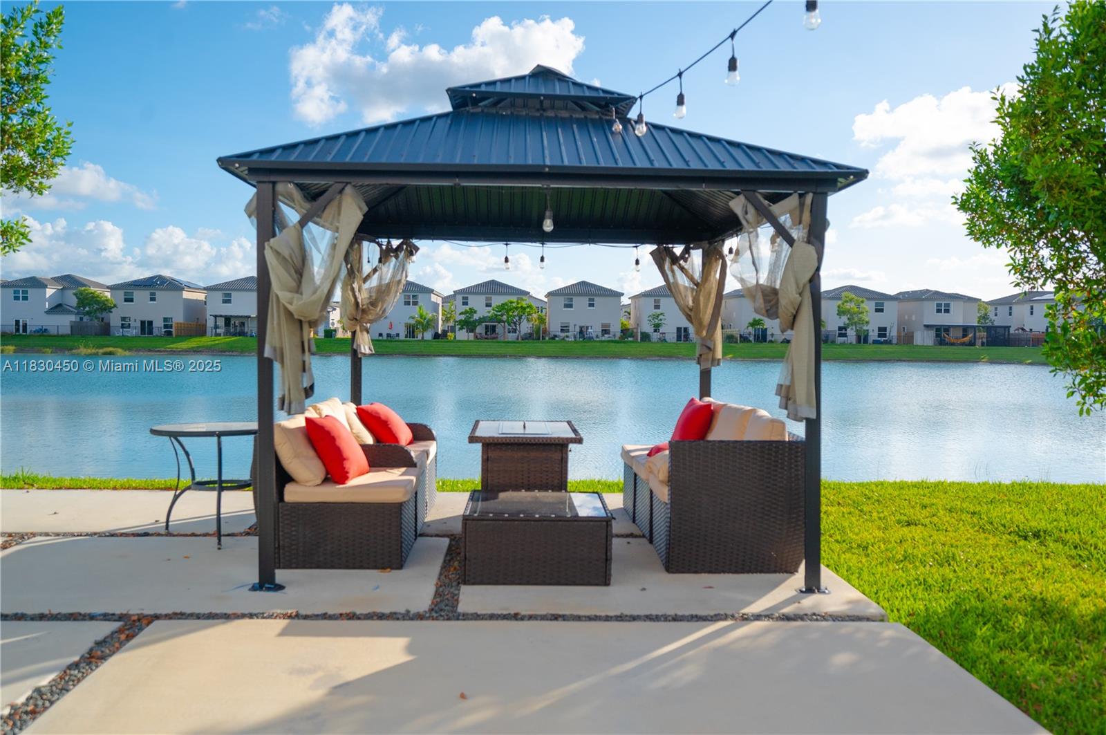 1388 SE 27th Ter, Homestead, Florida image 28