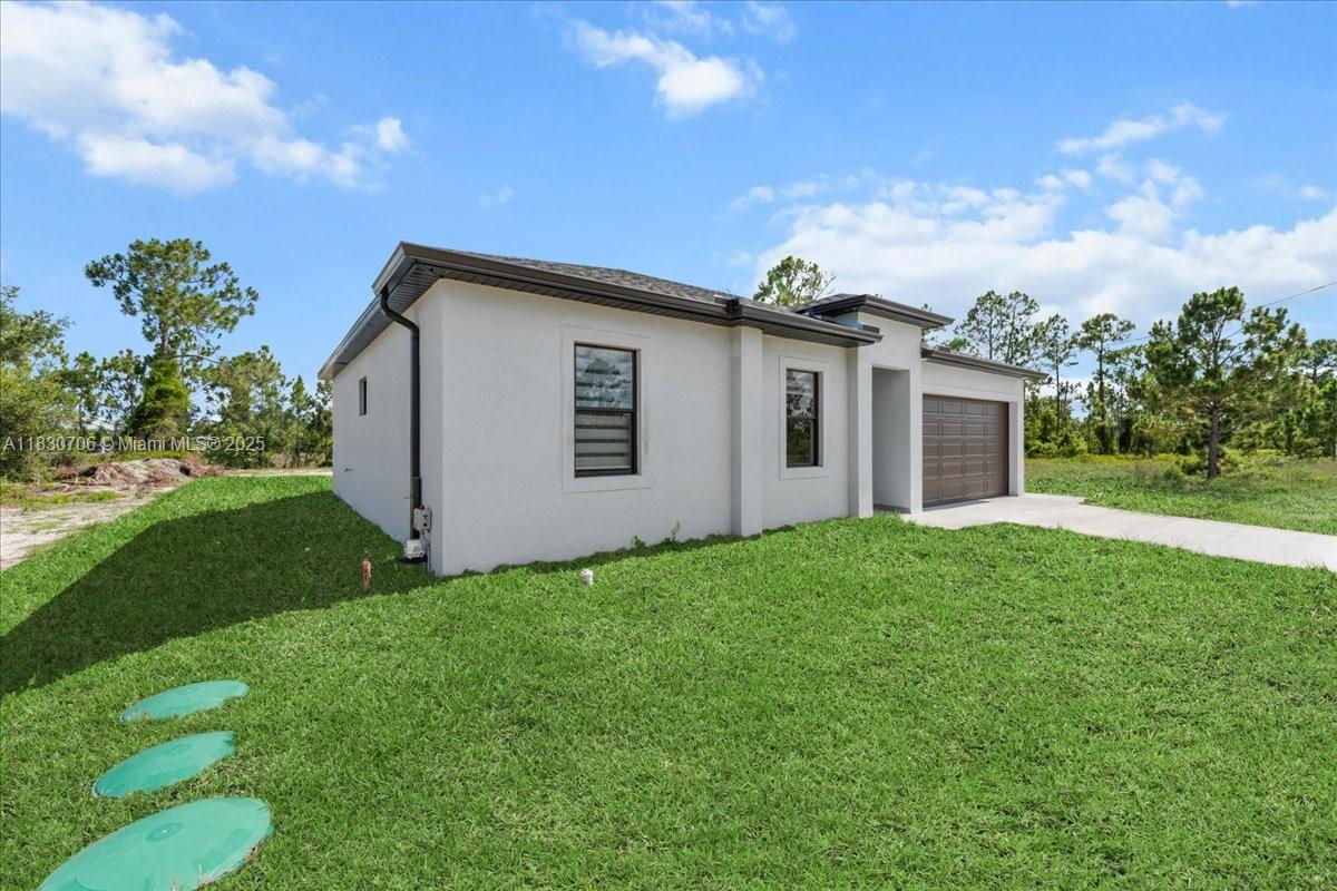 1212 Edelweiss St E, Lehigh Acres, Florida image 33