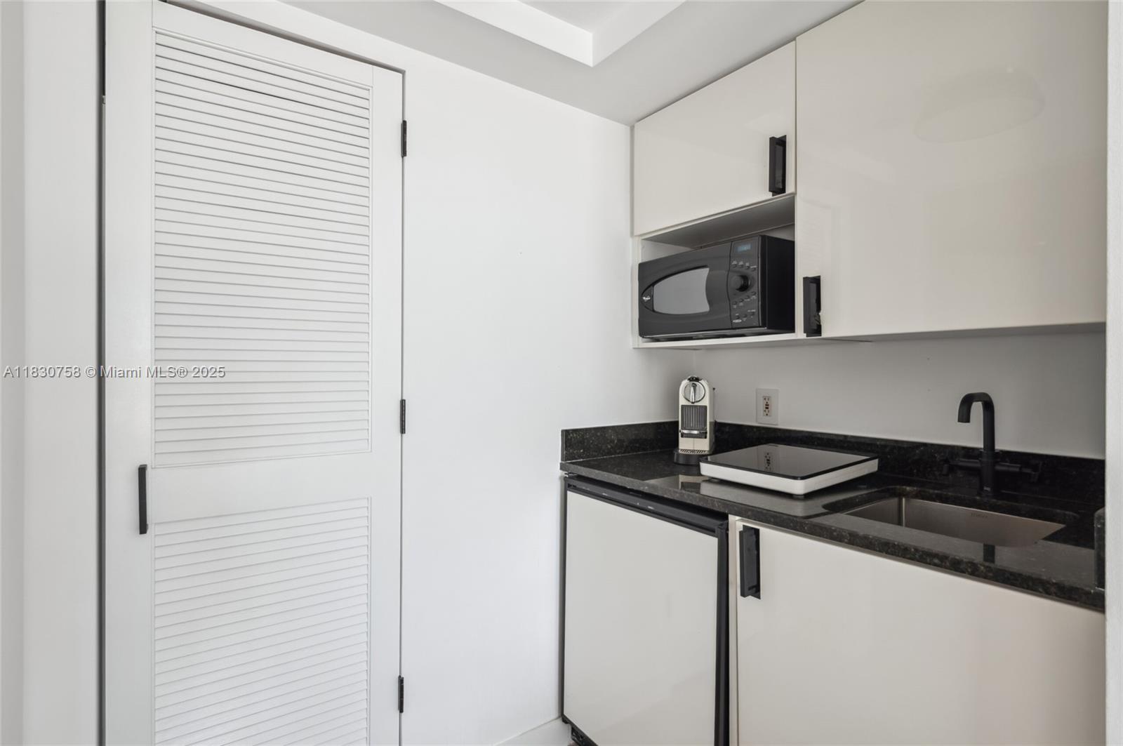 791 Crandon Blvd #C.854, Key Biscayne, Florida image 7