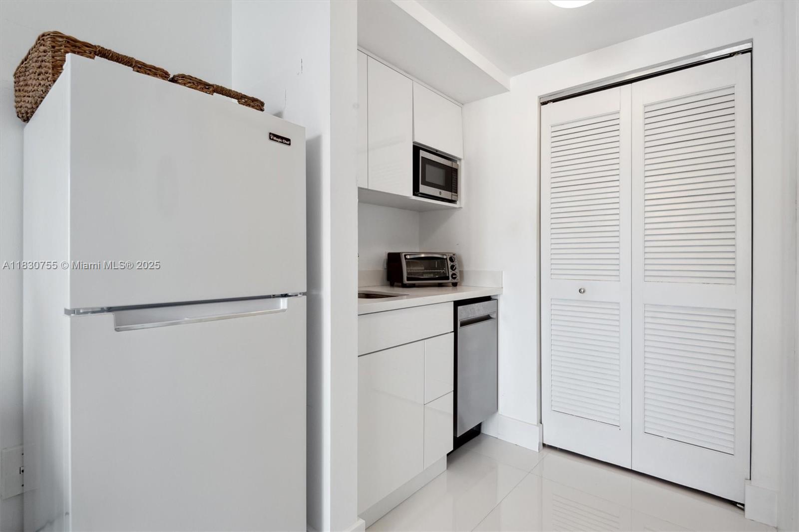 791 Crandon Blvd #C.851, Key Biscayne, Florida image 8
