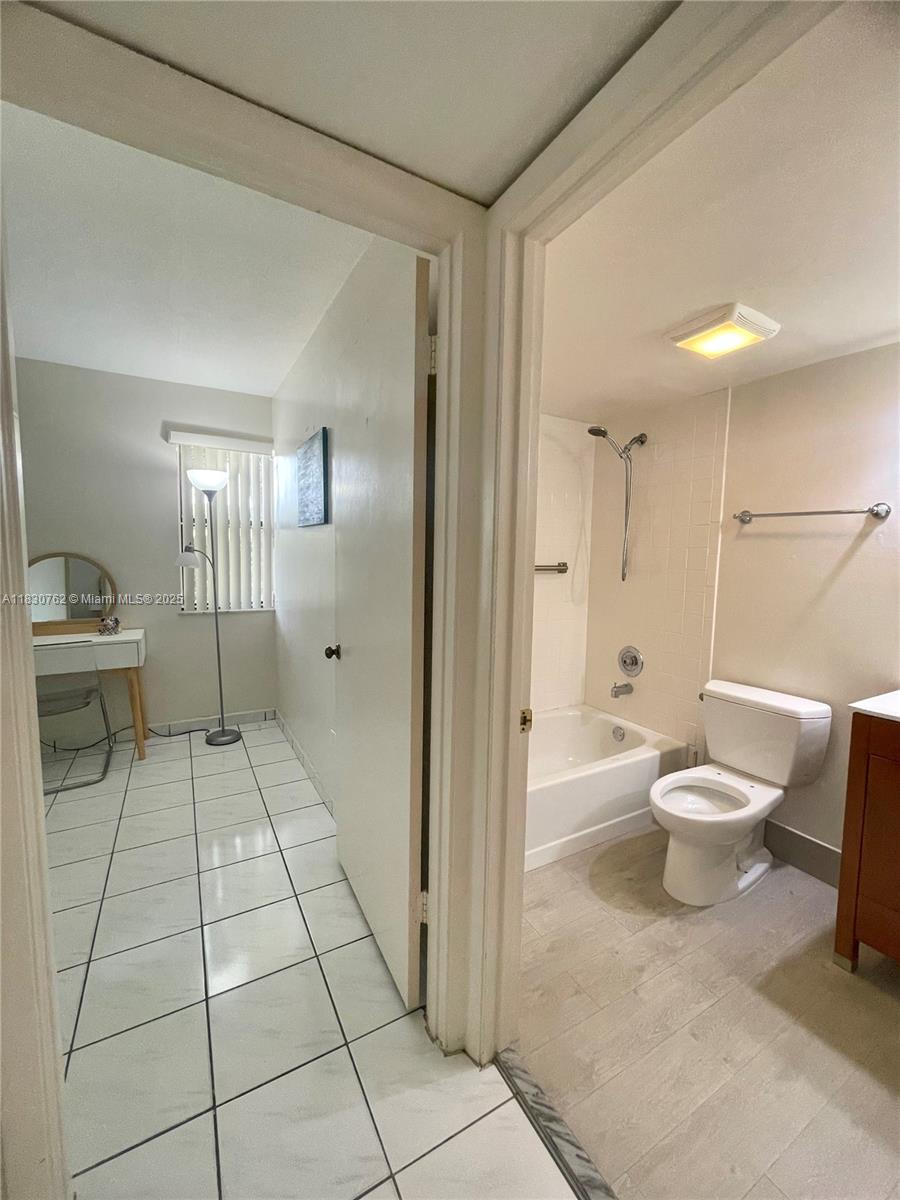 14921 SW 104th St #1-101, Miami, Florida image 5