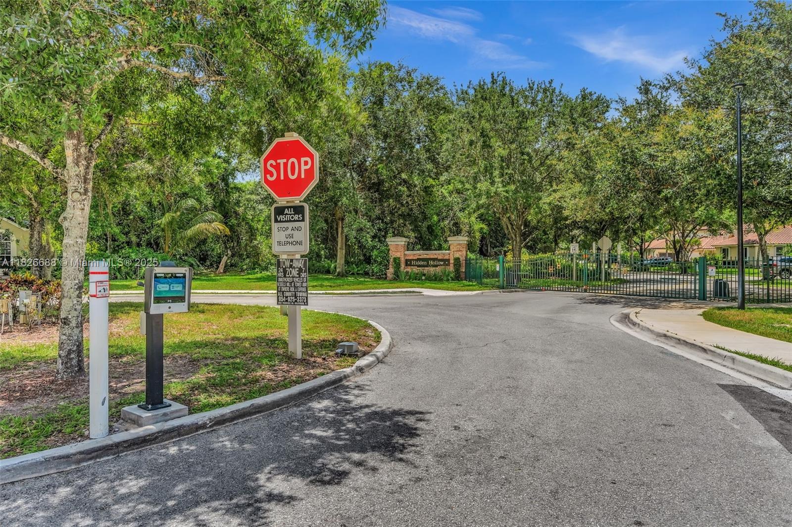 3140 Hidden Hollow Ln, Davie, Florida image 5