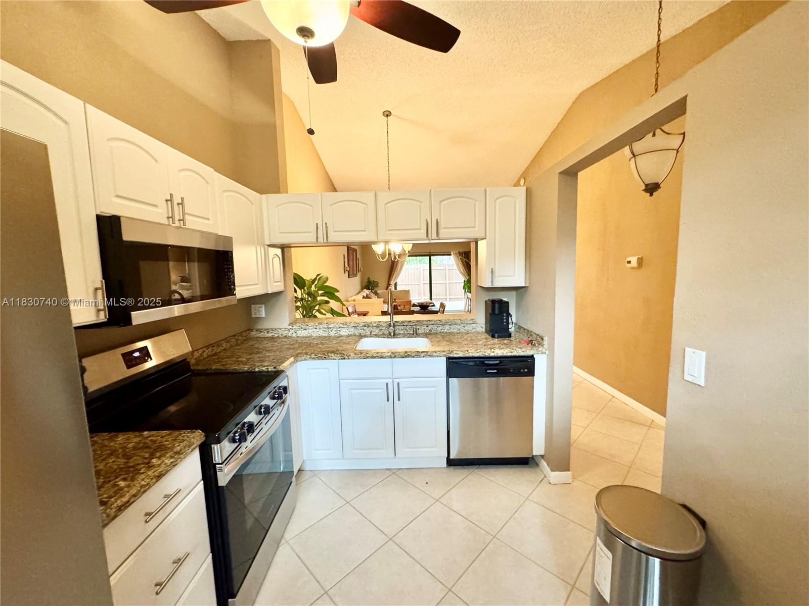 3078 S Oakland Forest Dr #601, Oakland Park, Florida image 7