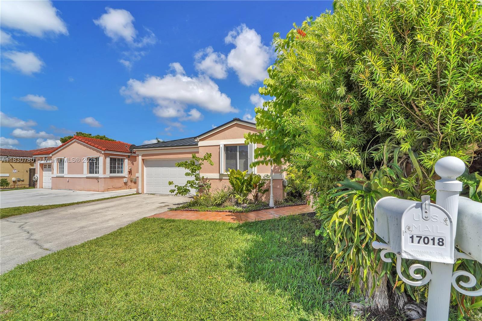 17018 SW 142nd Pl, Miami, Florida image 1