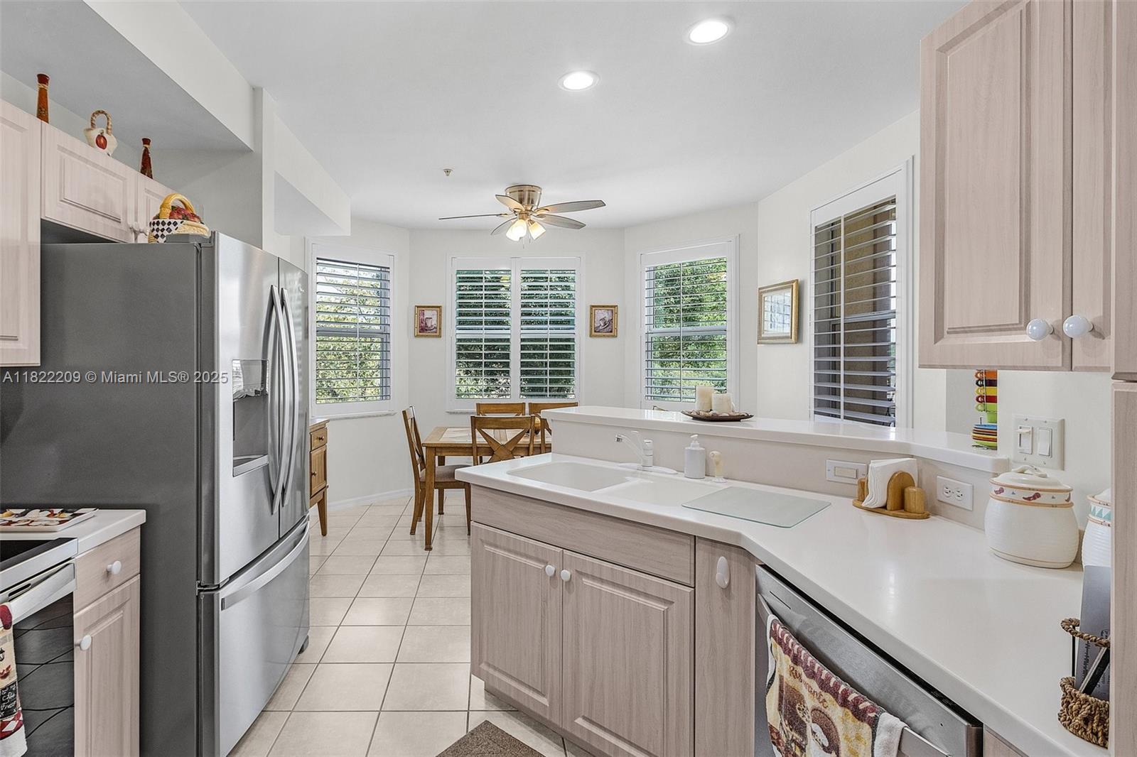 Residential, Cape Coral, Florida image 9