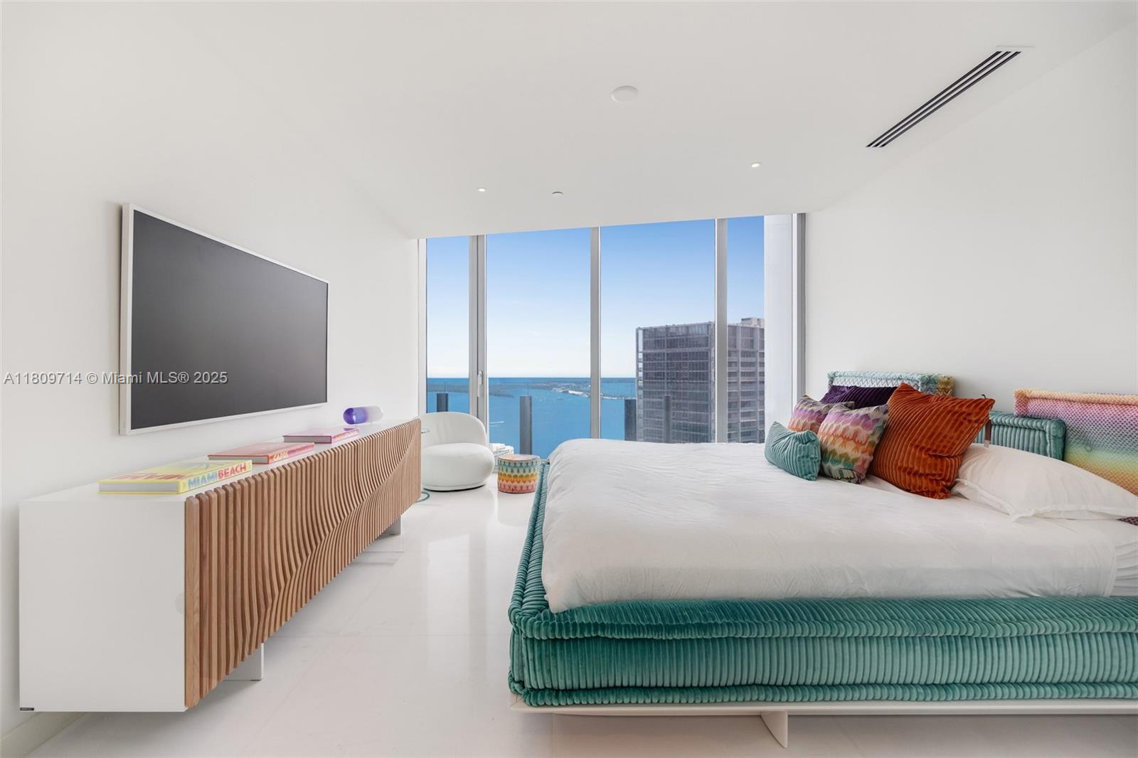 300 Biscayne Boulevard Way #5205W, Miami, Florida image 12