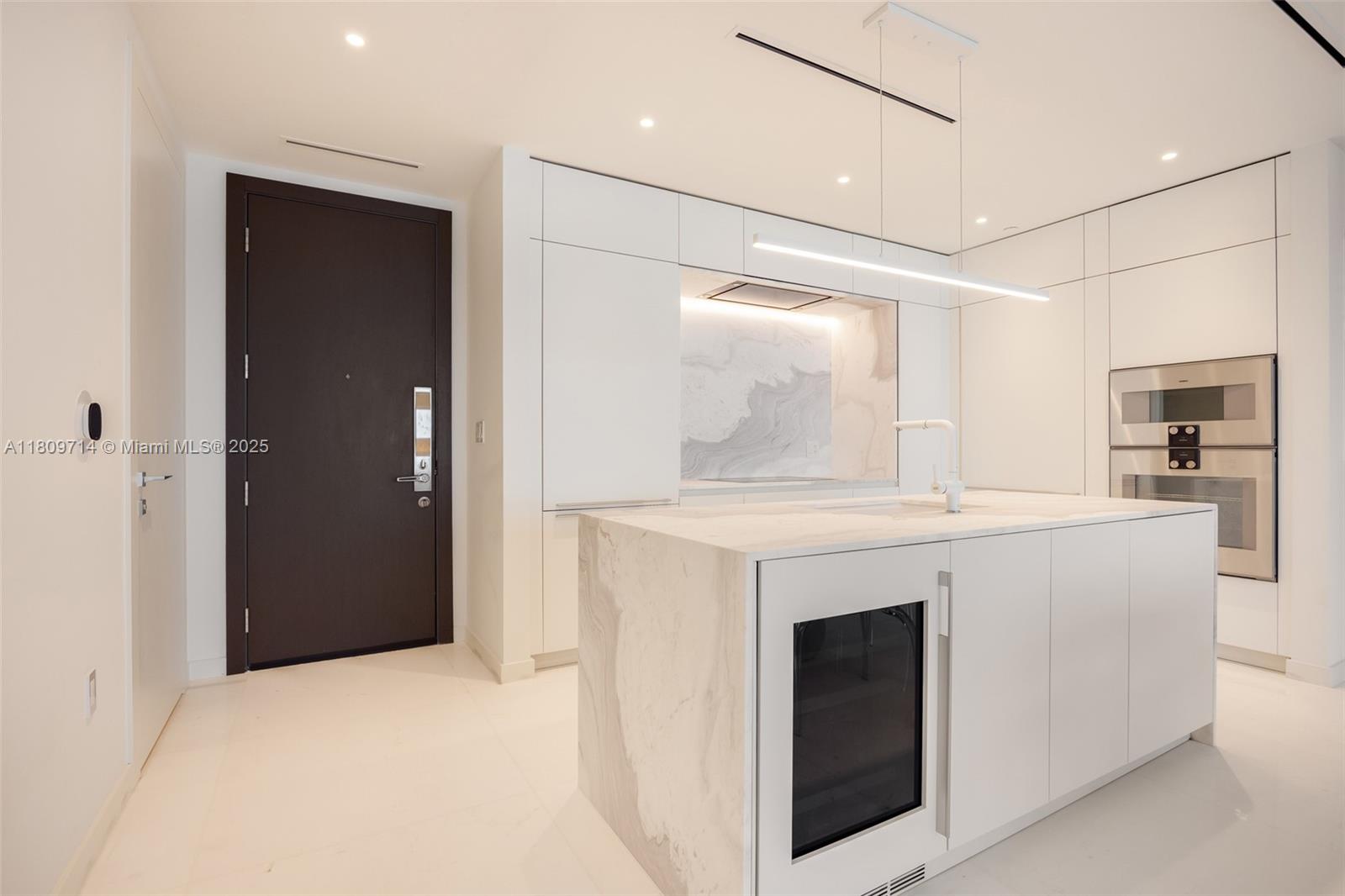 300 Biscayne Boulevard Way #5205W, Miami, Florida image 6