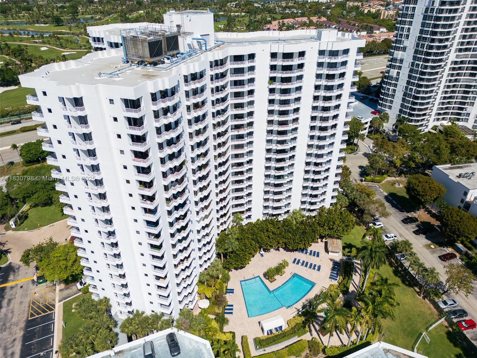 3300 NE 192nd St #1908, Aventura, Florida image 3