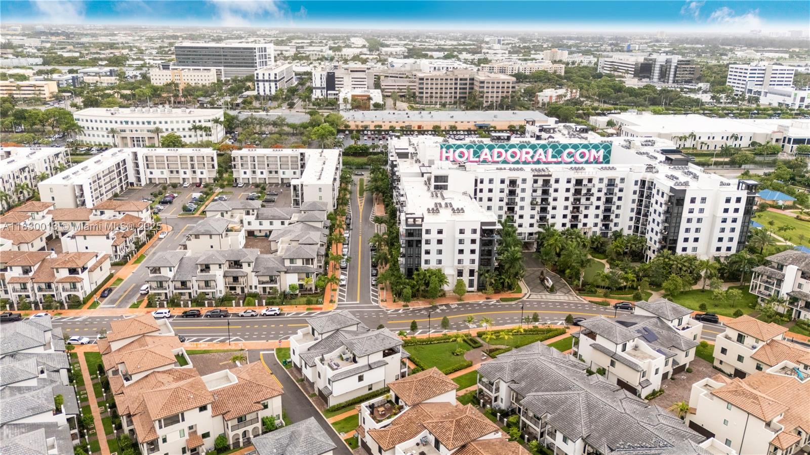 4413 NW 83rd Path, Doral, Florida image 11