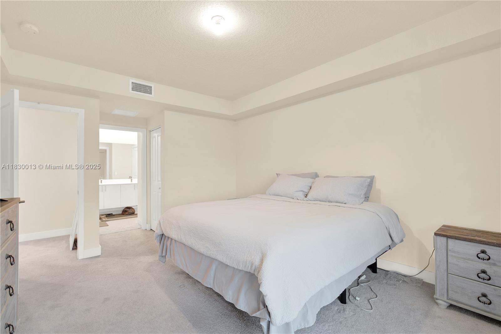 4413 NW 83rd Path, Doral, Florida image 25