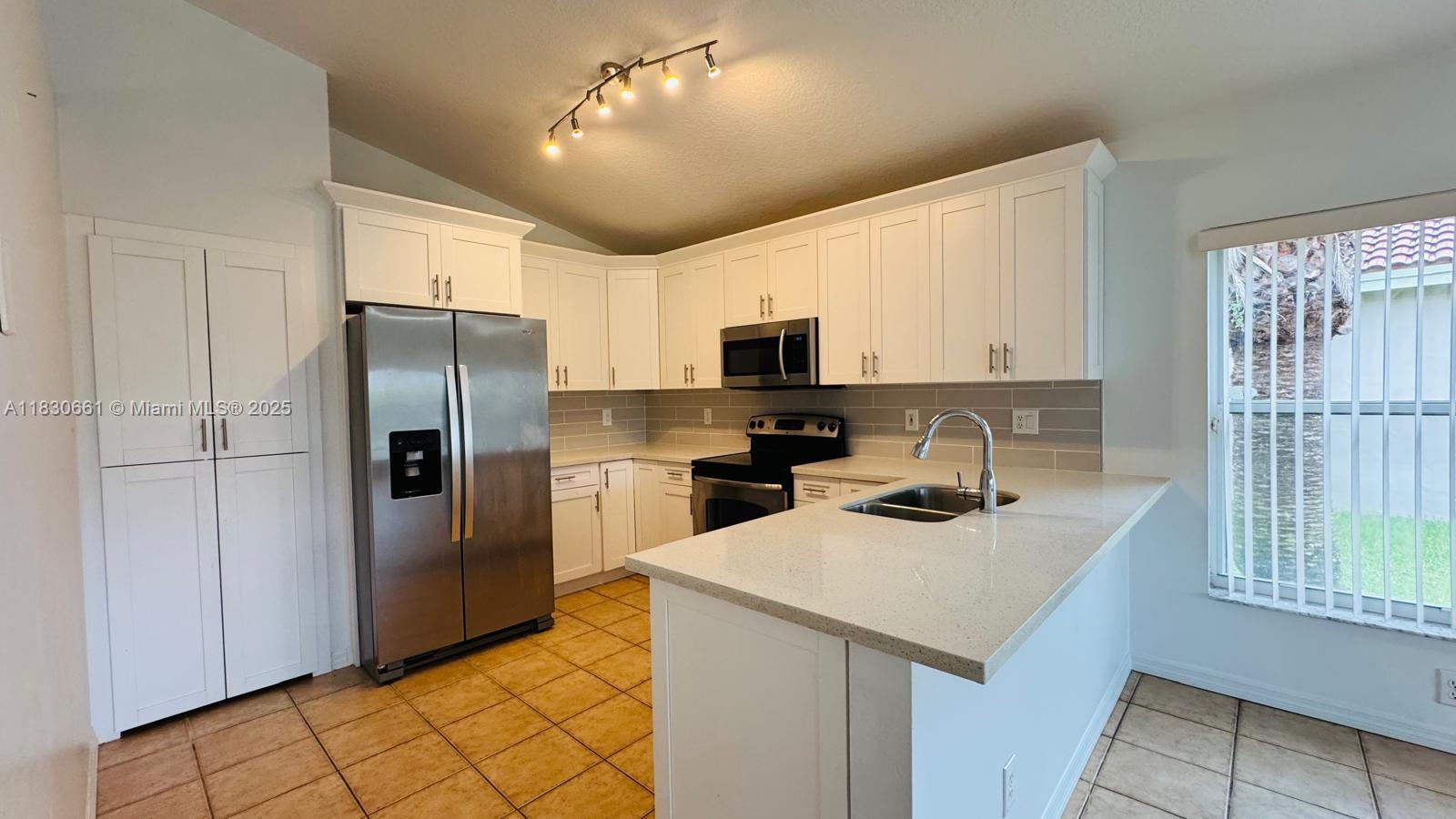 Property photo # 8