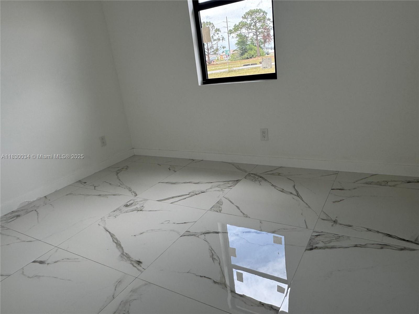 707 NE Juanita Pl, Cape Coral, Florida image 26