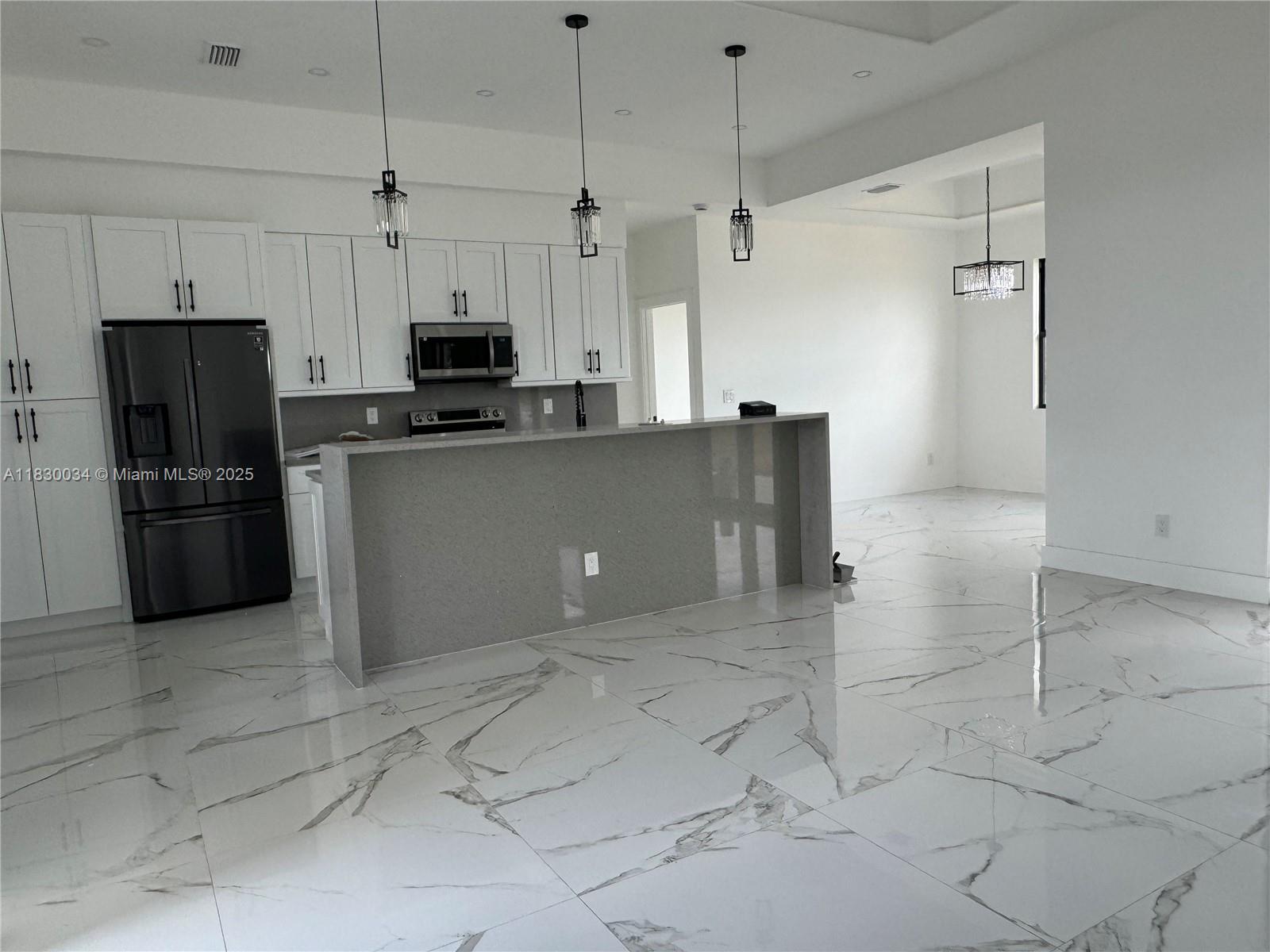 707 NE Juanita Pl, Cape Coral, Florida image 6