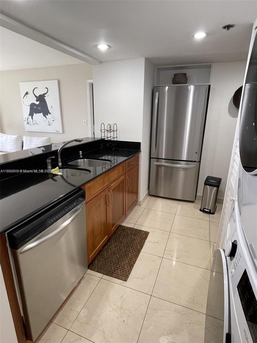 Property photo # 9