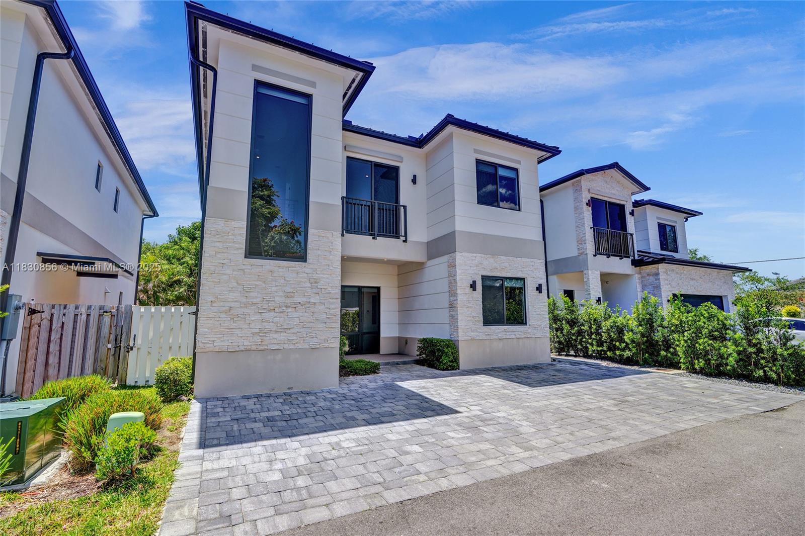 7759 SW 99th St, Miami, Florida image 1
