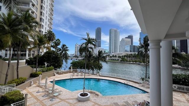 Residential, Miami, Florida image 12