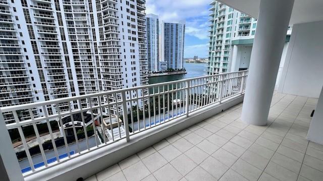 Residential, Miami, Florida image 2