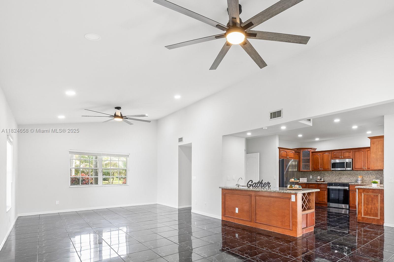 620 NW 204th Ave, Pembroke Pines, Florida image 19