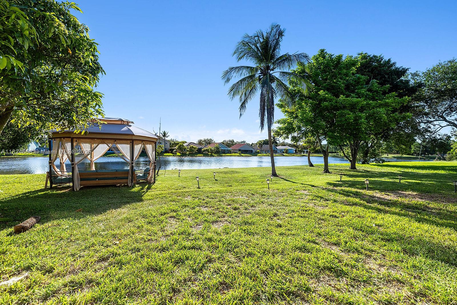 620 NW 204th Ave, Pembroke Pines, Florida image 6