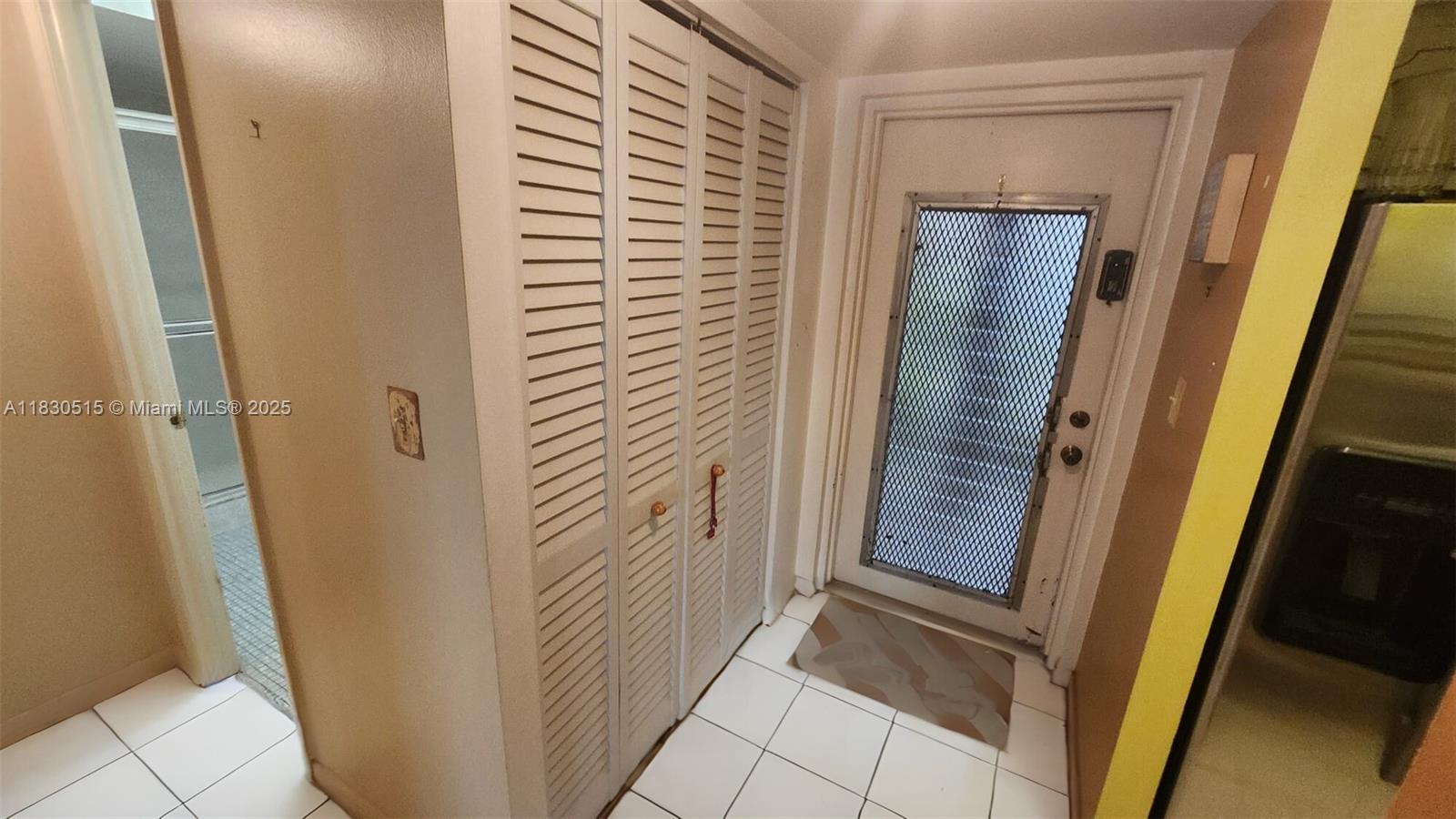 8861 Sunrise Lakes Blvd #106, Sunrise, Florida image 3