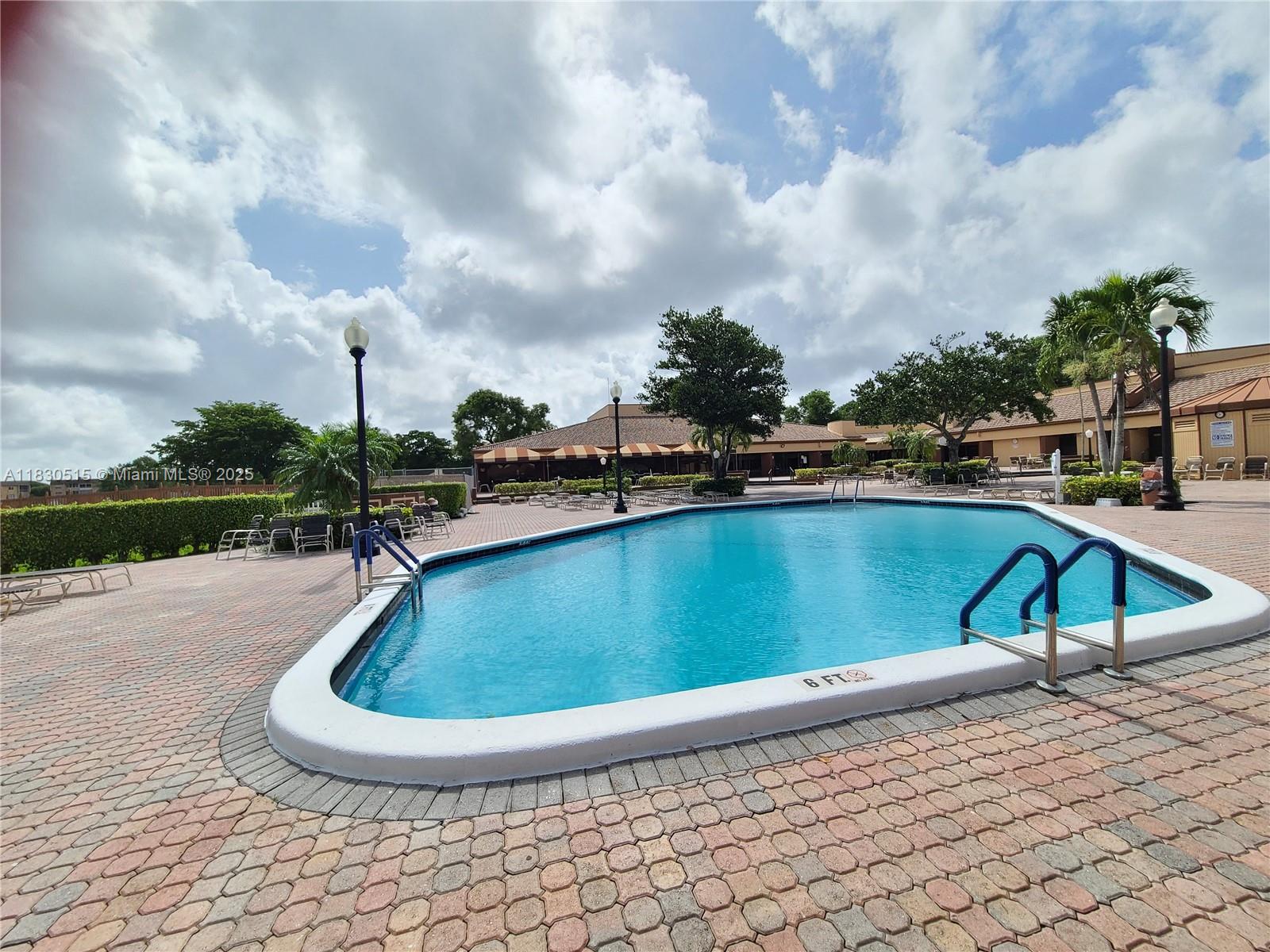 8861 Sunrise Lakes Blvd #106, Sunrise, Florida image 33