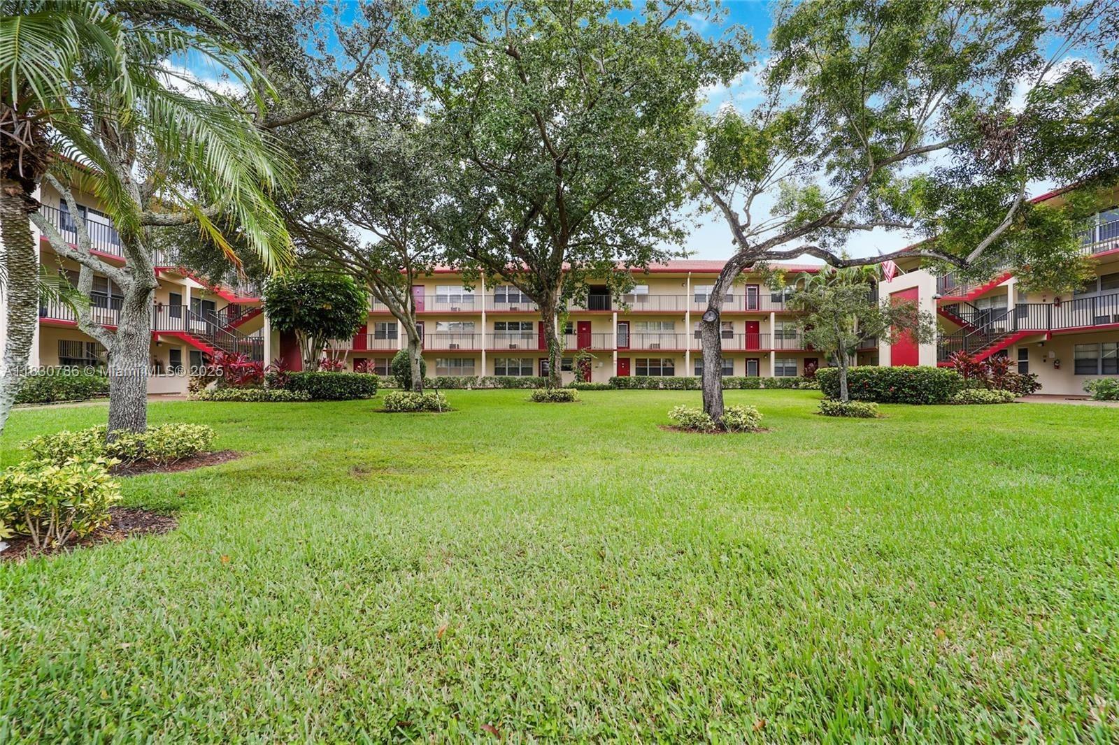 251 SW 134th Way #204M, Pembroke Pines, Florida image 2