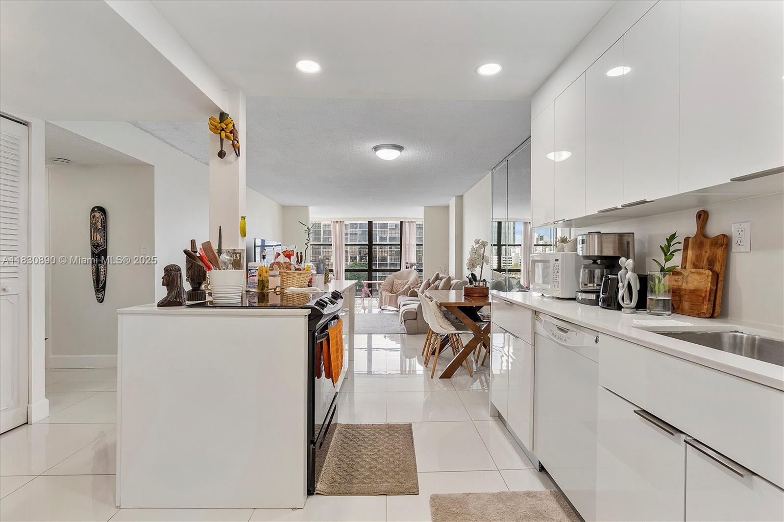 Property photo # 6