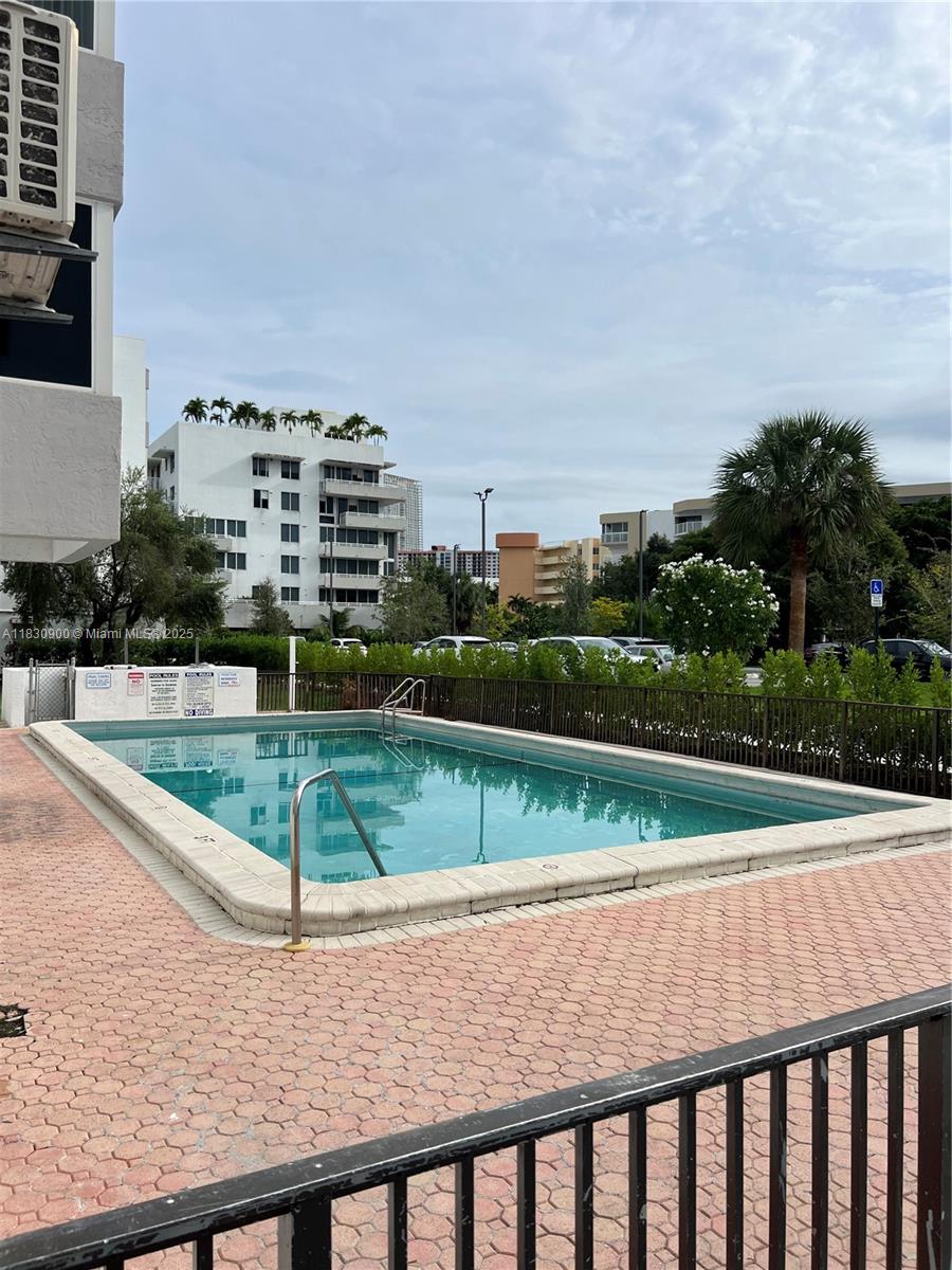 250 180th Dr #205, Sunny Isles Beach, Florida image 2