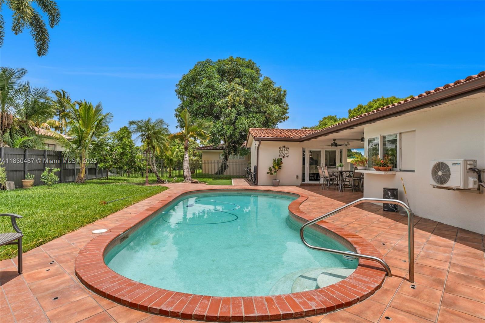6963 Seagrape Ter, Miami Lakes, Florida image 28