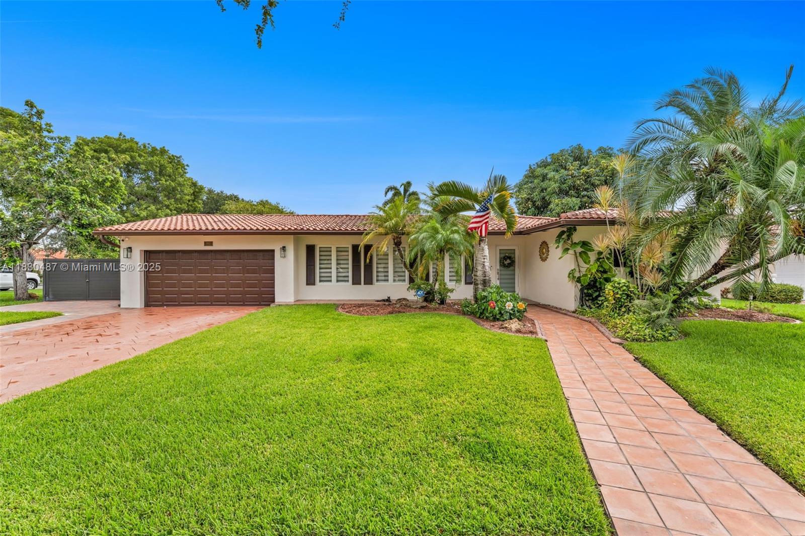 6963 Seagrape Ter, Miami Lakes, Florida image 7