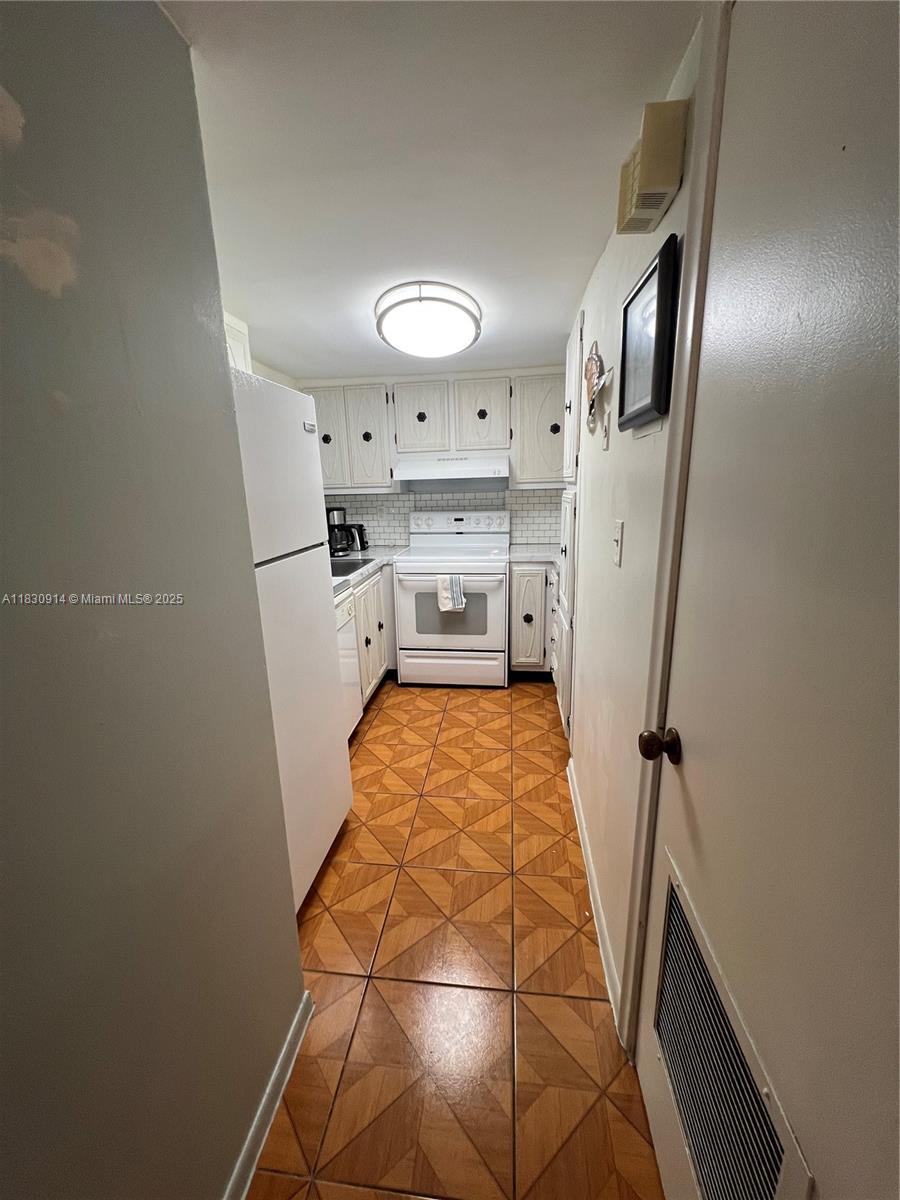 4143 N Ocean Blvd #303, Fort Lauderdale, Florida image 14