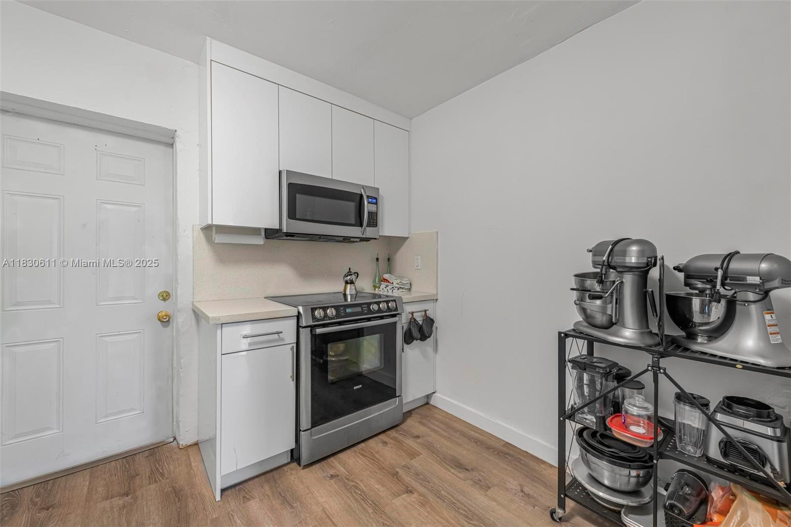 1330 NW 56th St, Miami, Florida image 15