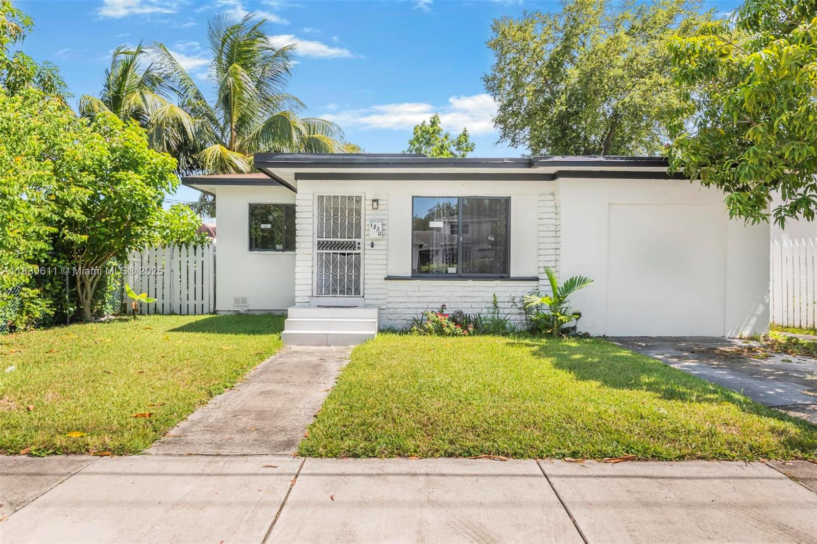 1330 NW 56th St, Miami, Florida image 2