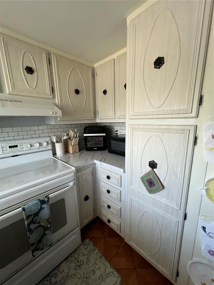 Property photo # 4