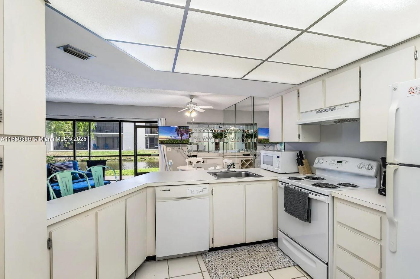 398 NE 5th St #3804, Miami, Florida image 12