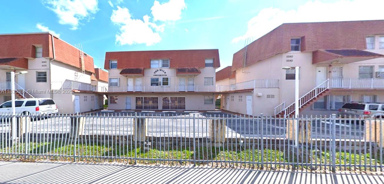 1590 W 46th St #233, Hialeah, Florida image 1