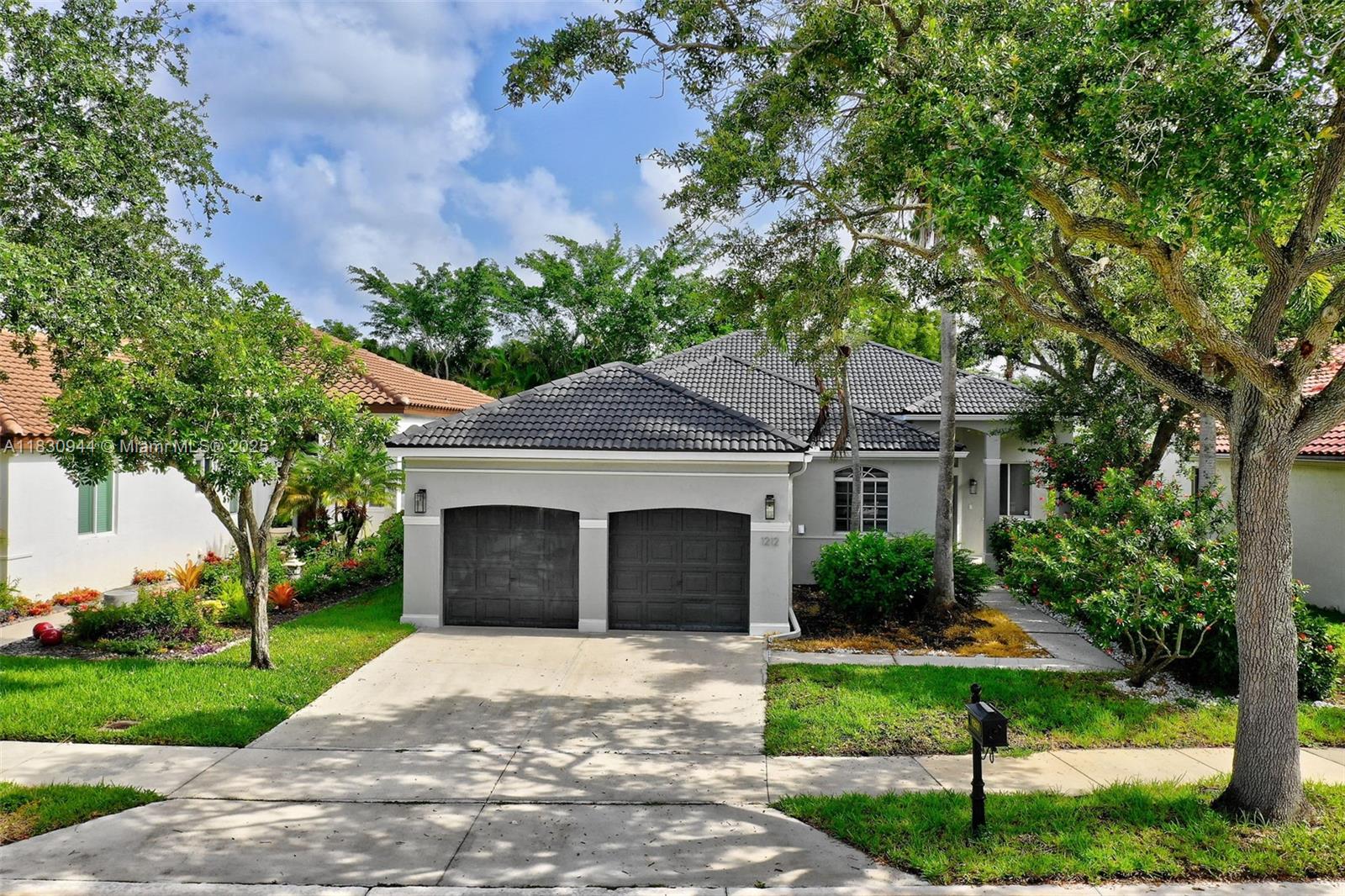 1212 Camellia Ln, Weston, Florida image 4