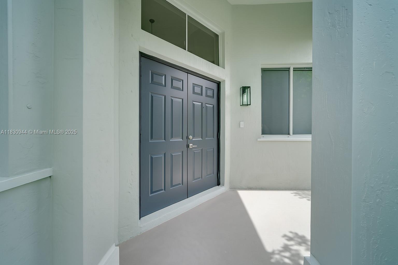 1212 Camellia Ln, Weston, Florida image 6
