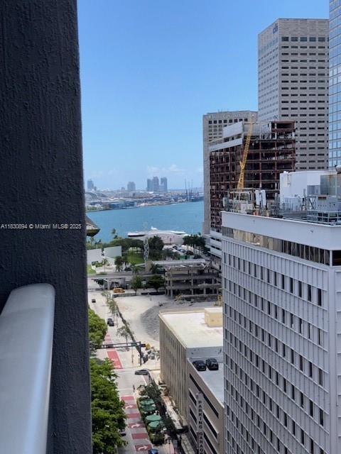 151 SE 1st St #1607, Miami, Florida image 22