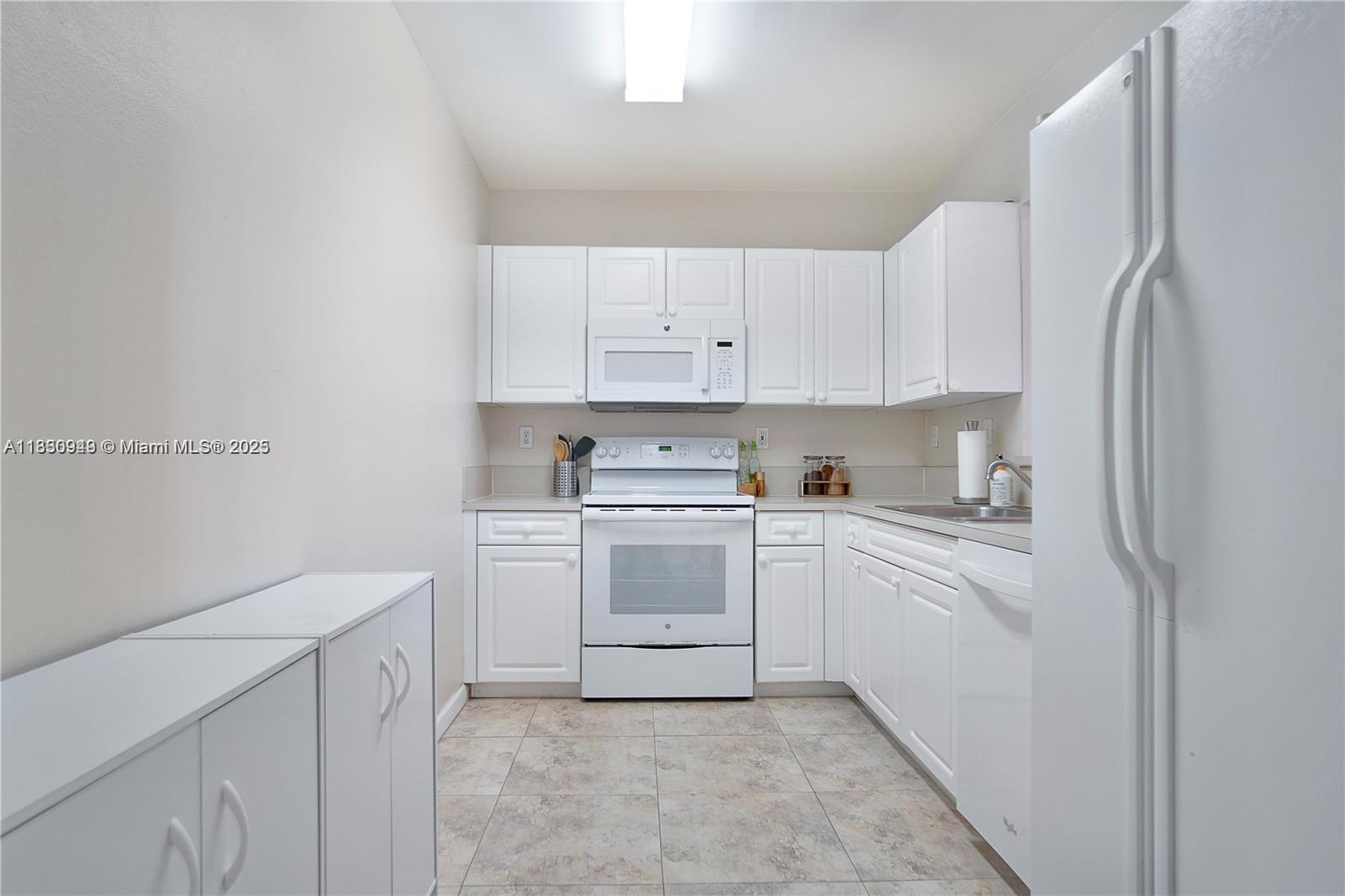 520 SE 5th Ave #1707, Fort Lauderdale, Florida image 11