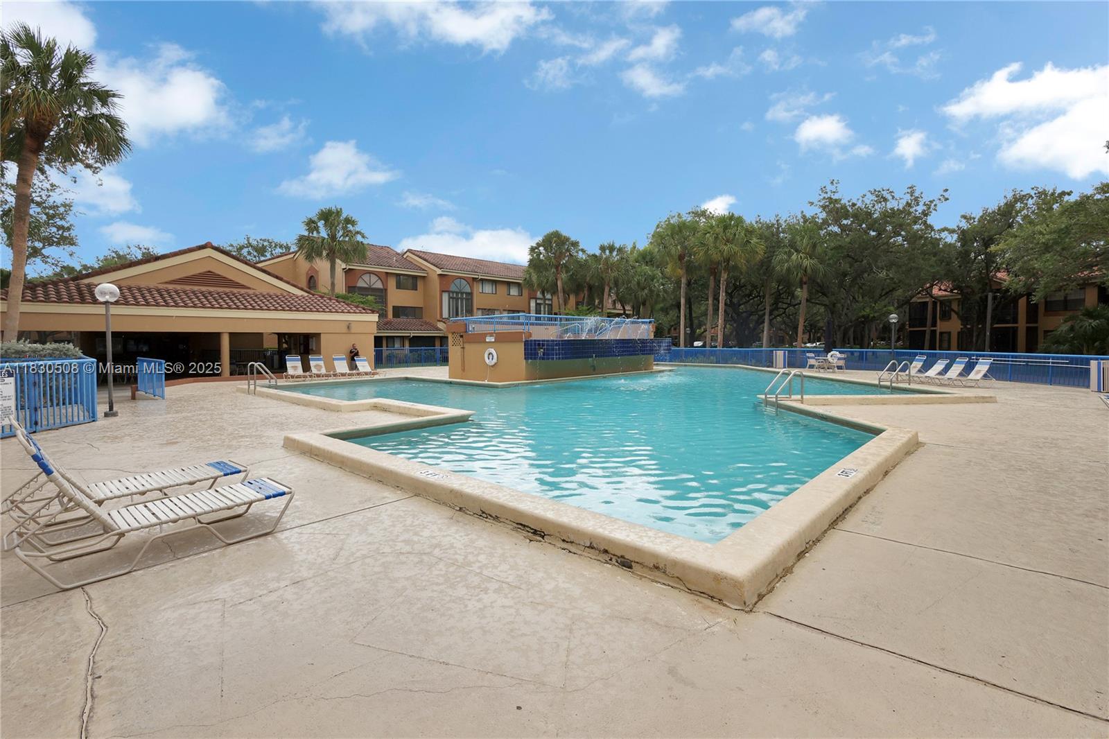 15501 Miami Lakeway N #106, Miami Lakes, Florida image 21